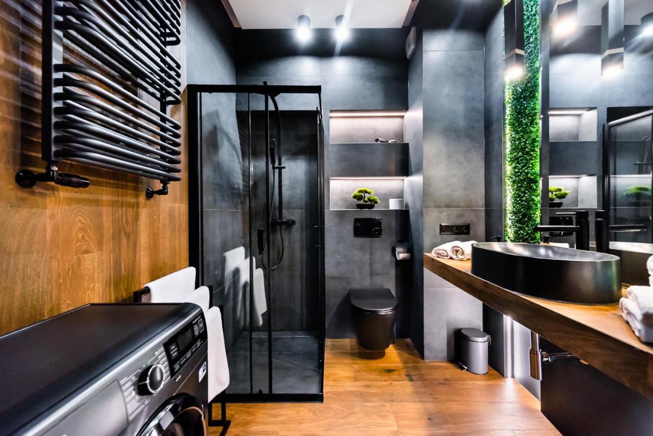 New Praga Ladies' & Gentlemen'S Apartments وارسو المظهر الخارجي الصورة