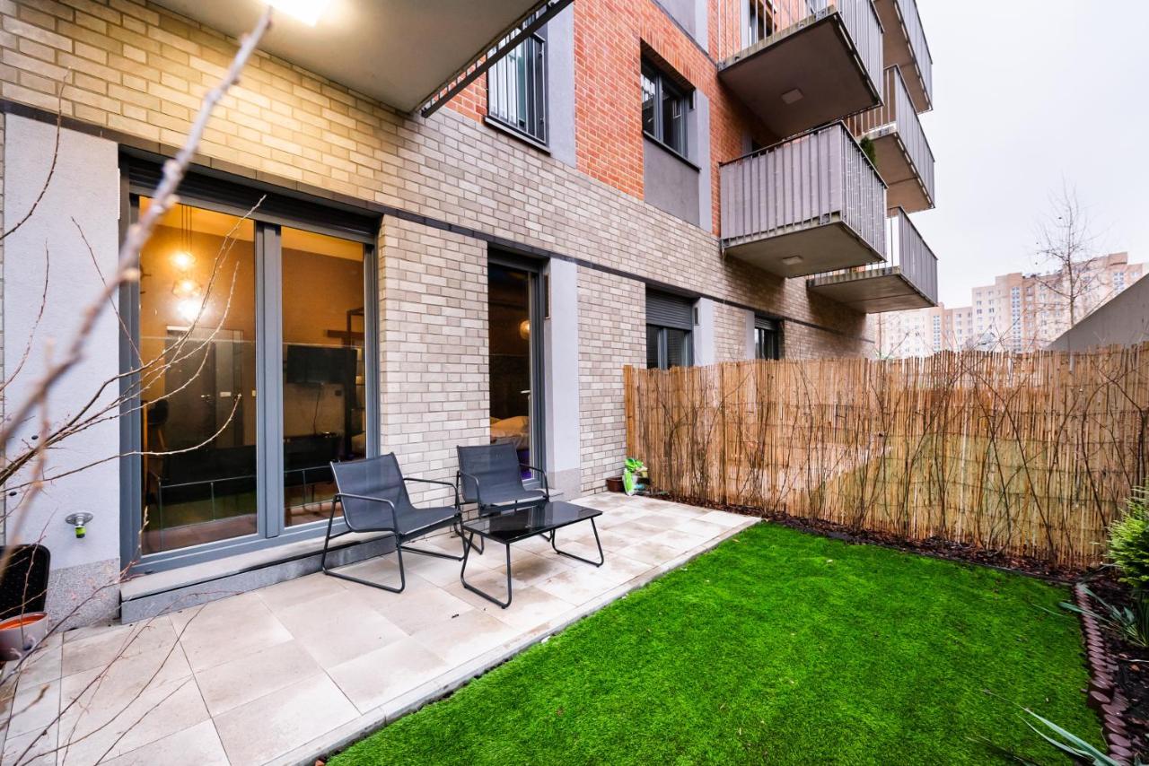 New Praga Ladies' & Gentlemen'S Apartments وارسو المظهر الخارجي الصورة