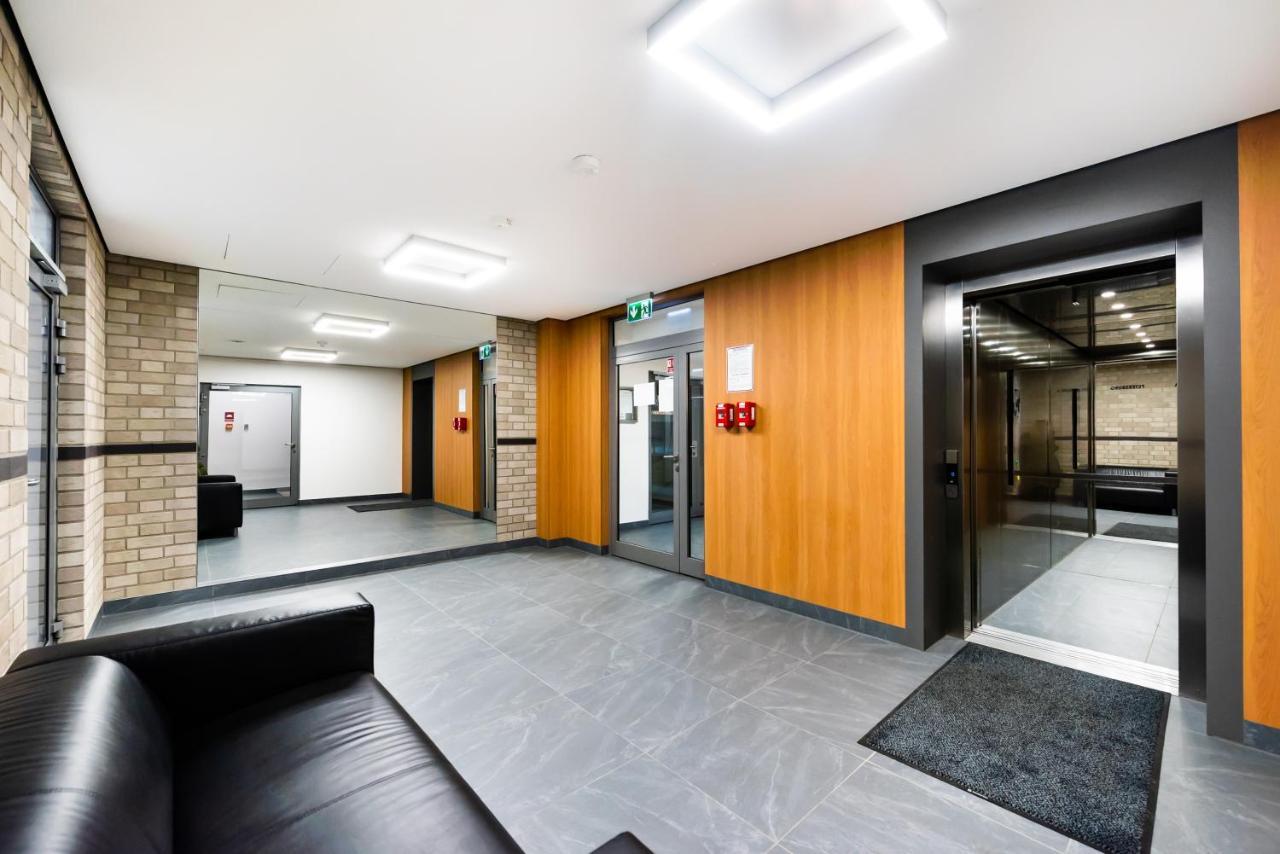 New Praga Ladies' & Gentlemen'S Apartments وارسو المظهر الخارجي الصورة